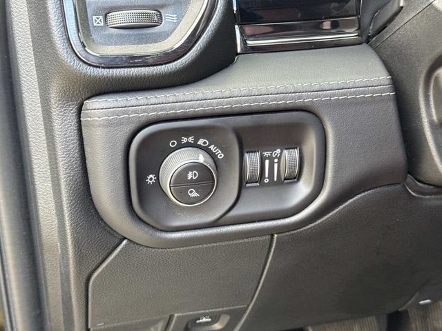2026 RAM 2500 Limited Mega Cab 4x4 6'4" Box