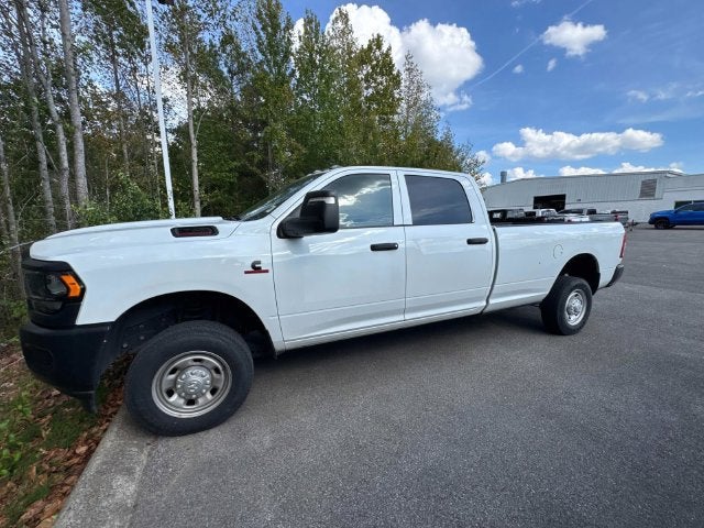 2024 RAM 2500 Tradesman Crew Cab 4x4 8' Box