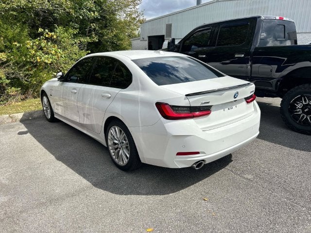 2023 BMW 3 Series 330e xDrive Sedan