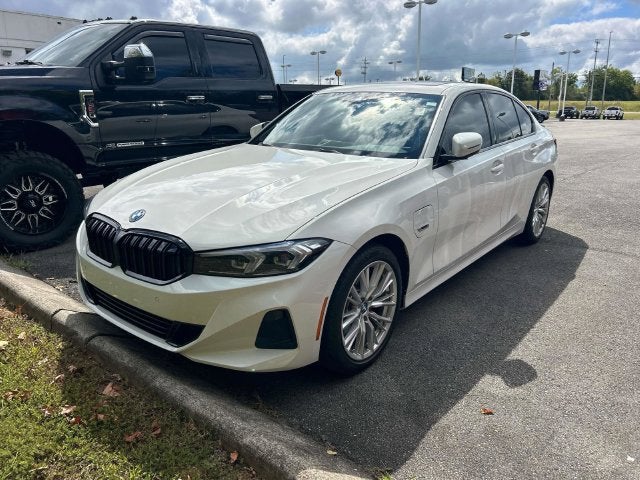 2023 BMW 3 Series 330e xDrive Sedan