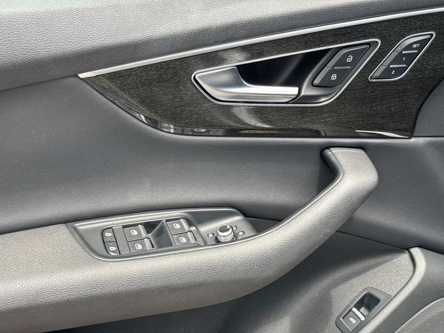 2022 Audi Q7 Premium 45 TFSI quattro Tiptronic