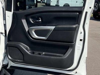 2017 Nissan TITAN PRO-4X