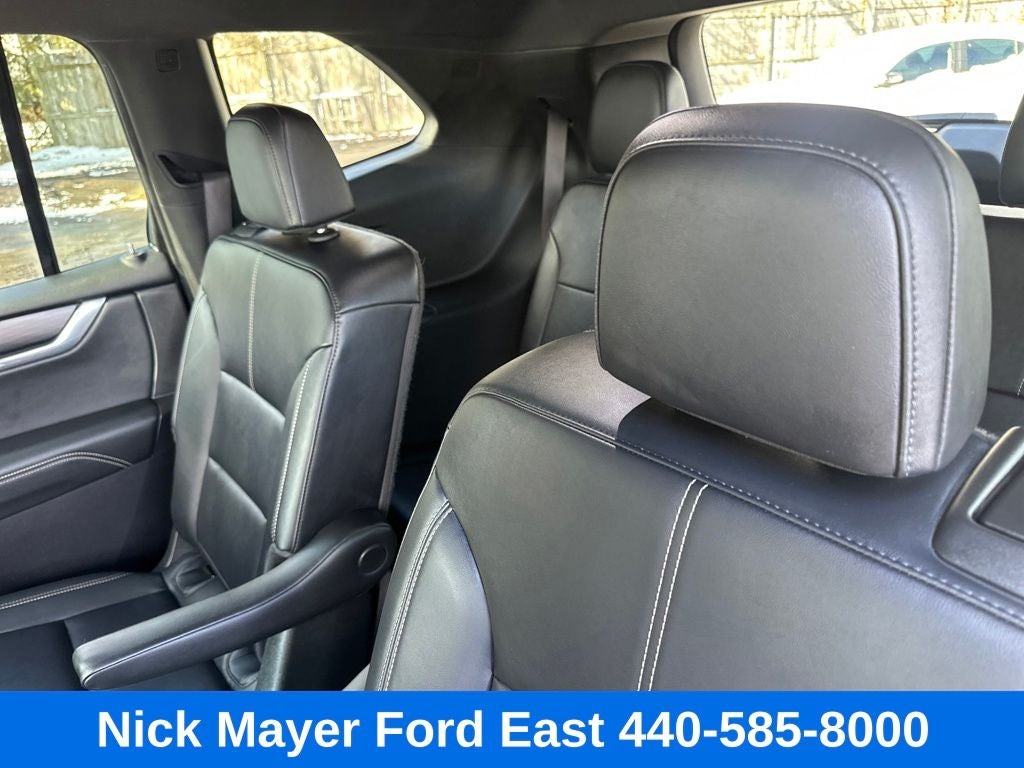 2024 GMC Acadia Elevation