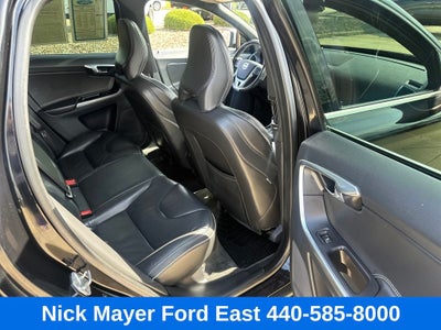 2015 Volvo XC60 T6 R-Design