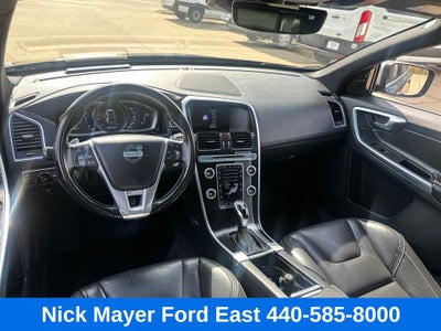 2015 Volvo XC60 T6 R-Design