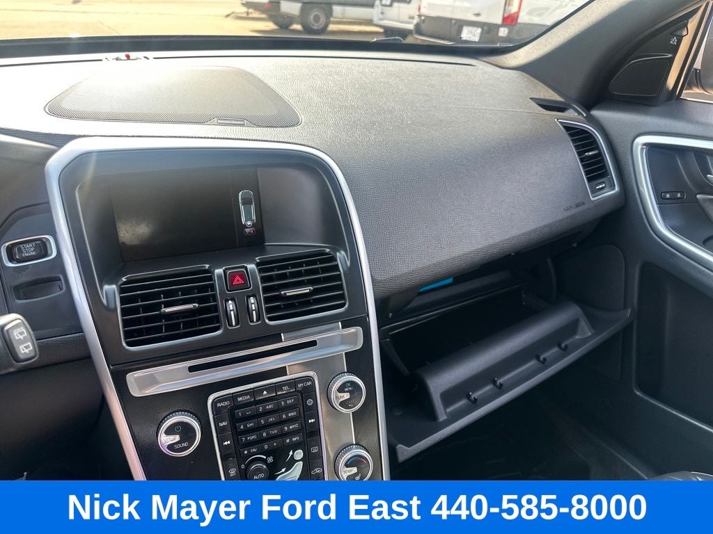 2015 Volvo XC60 T6 R-Design