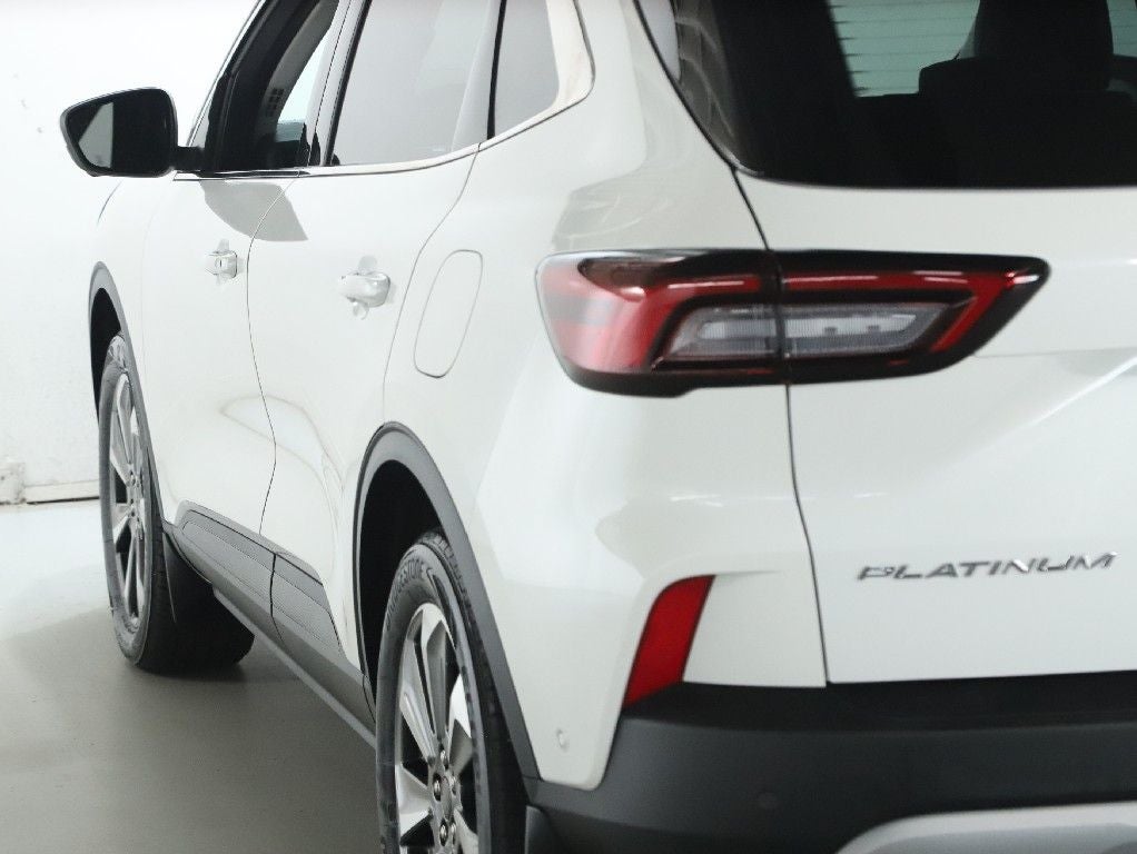 2023 Ford Escape Hybrid Platinum