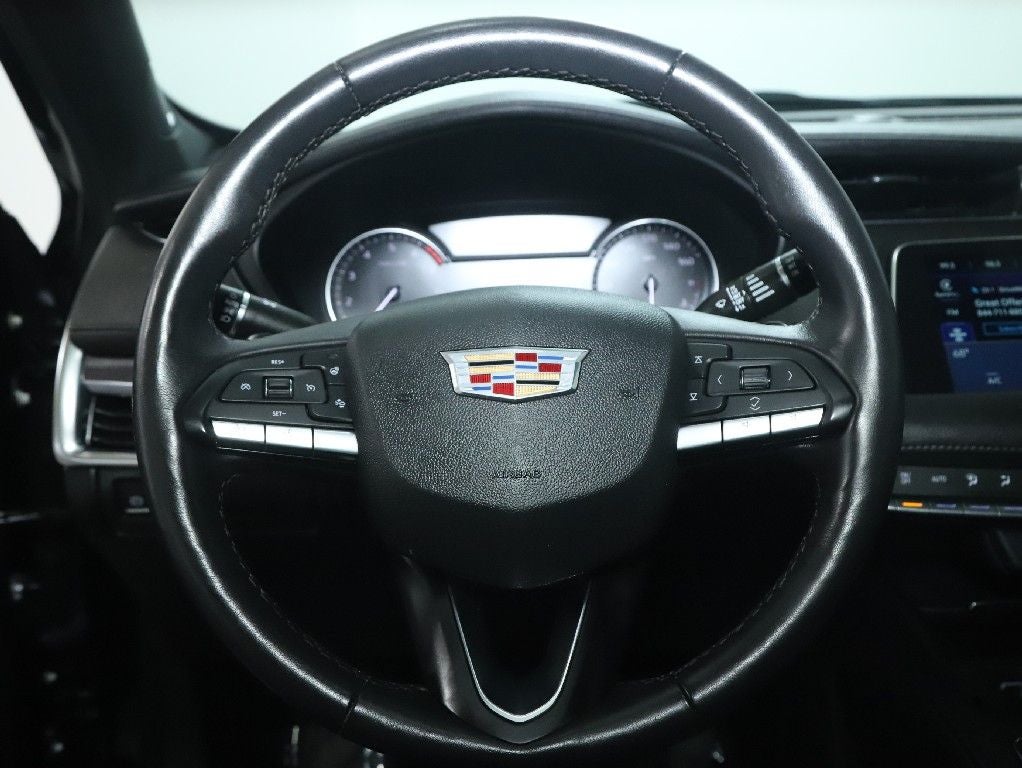 2023 Cadillac XT4 Luxury