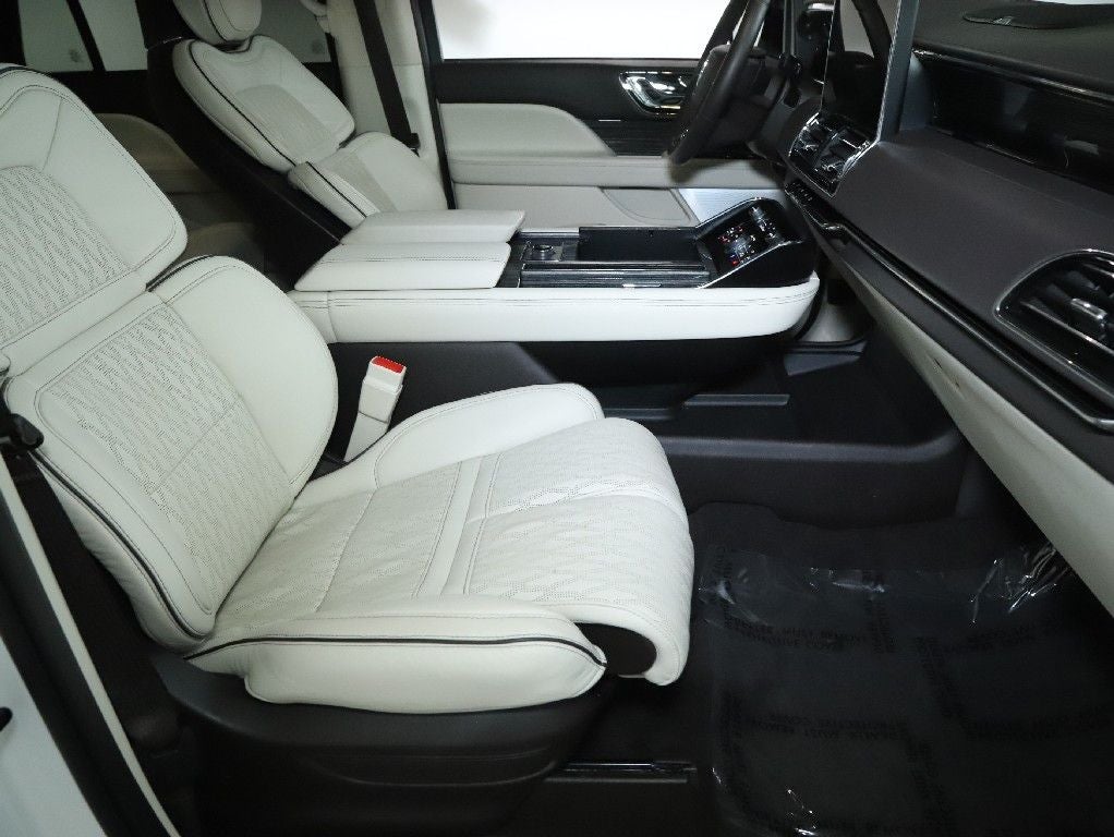 2024 Lincoln Navigator Black Label