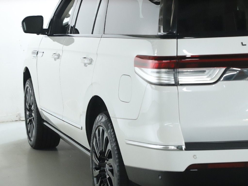 2024 Lincoln Navigator Black Label