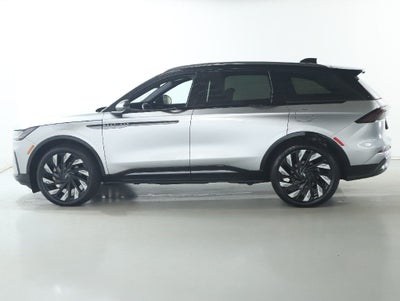 2025 Lincoln Nautilus Reserve