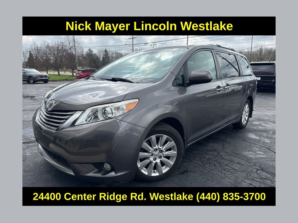 2014 Toyota Sienna XLE 7 Passenger