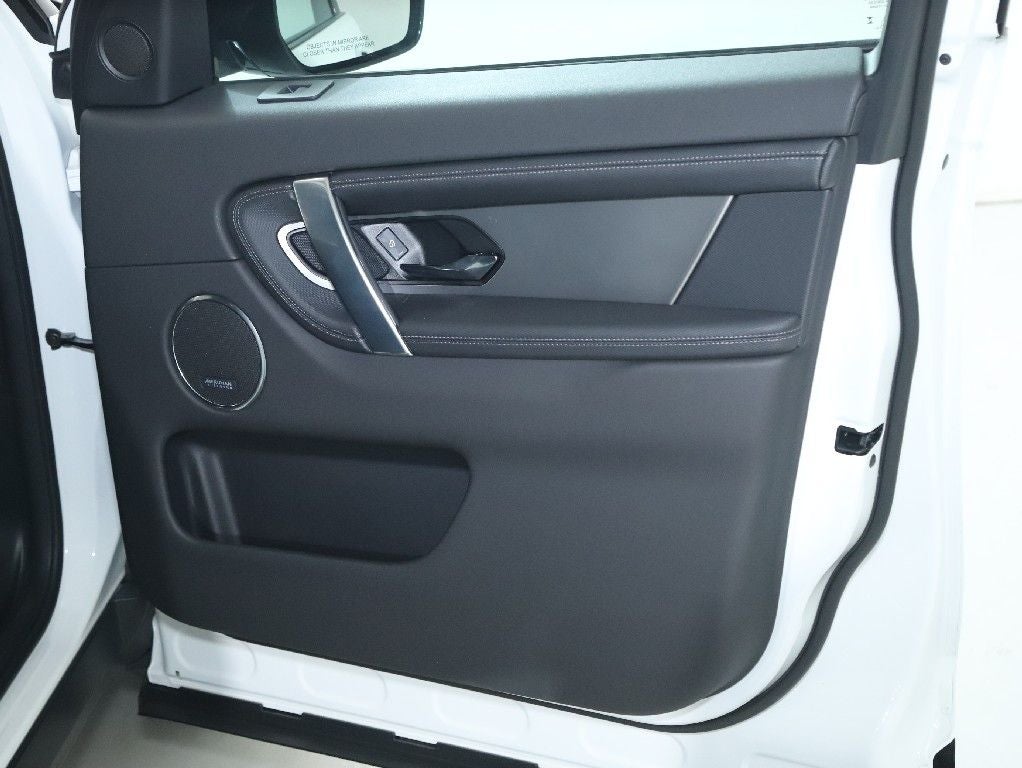 2024 Land Rover Discovery Sport SE