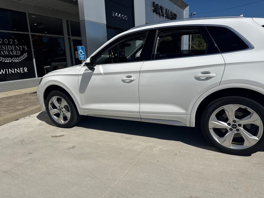2021 Audi Q5 45 Premium Plus quattro