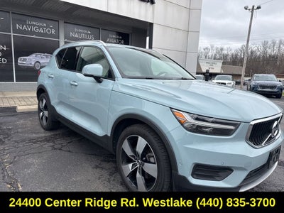 2019 Volvo XC40 Momentum