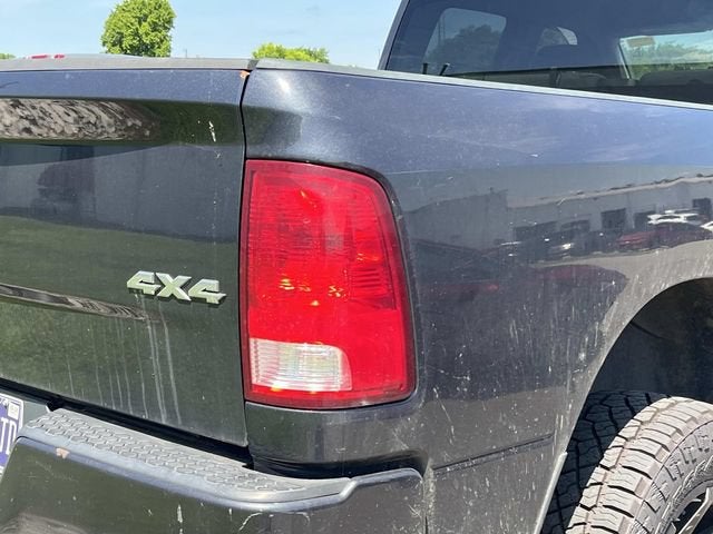 2017 RAM 1500 Express Quad Cab 4x4 6'4" Box