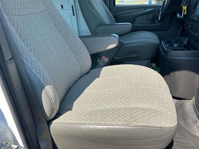 2015 Chevrolet Express Cargo 2500 2500 Regular Wheelbase Rear-Wheel Drive