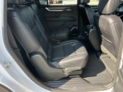 2024 GMC Acadia Elevation
