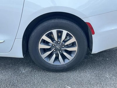 2022 Chrysler Pacifica Hybrid Limited