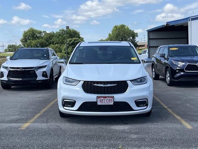 2022 Chrysler Pacifica Hybrid Limited
