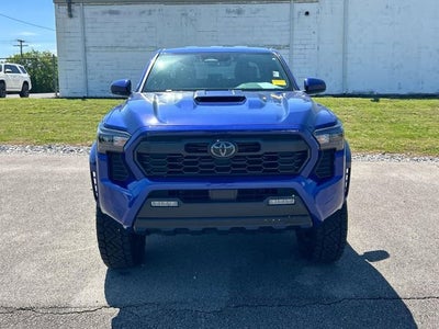 2025 Toyota Tacoma 4WD SR
