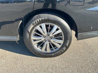 2019 Nissan Pathfinder SL