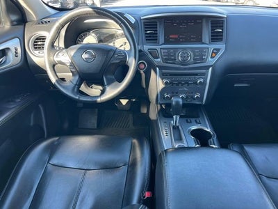 2019 Nissan Pathfinder SL