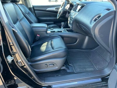 2019 Nissan Pathfinder SL