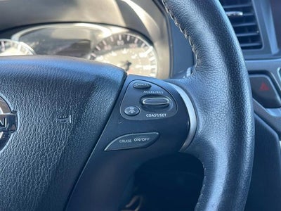 2019 Nissan Pathfinder SL