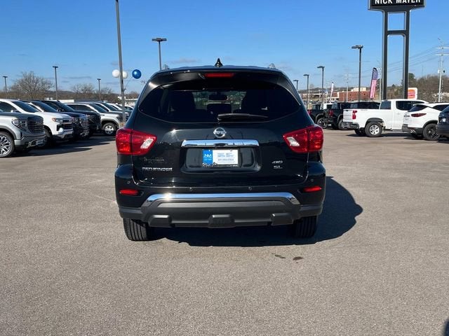 2019 Nissan Pathfinder SL